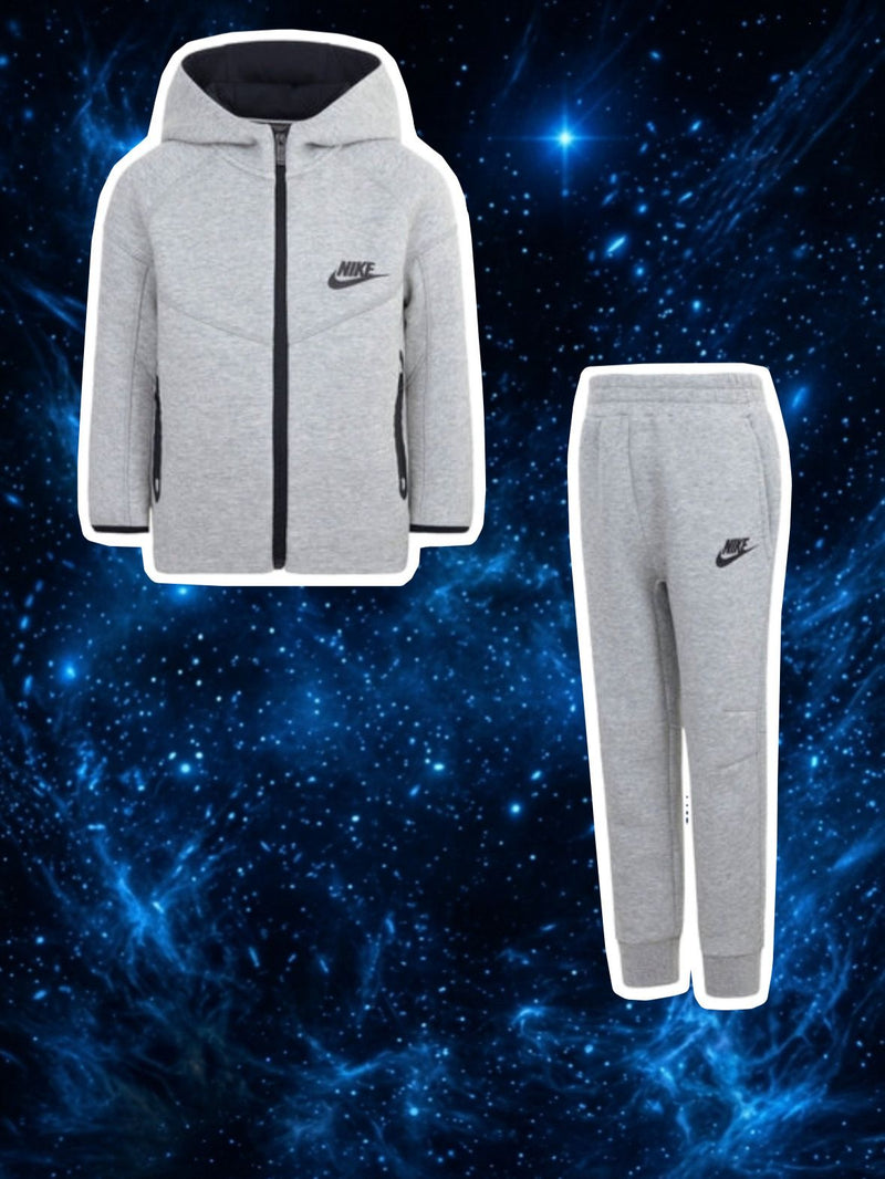 TUTE TRAKSUIT